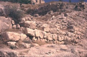 Jerusalén: vestigios de las fortificaciones levantadas después del regreso desde la cautividad