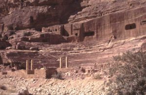 El teatro de Petra, capital de los Nabateos